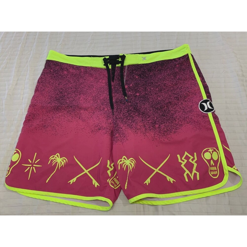 HURLEY MENS SWIM SHORTS SIZE 38